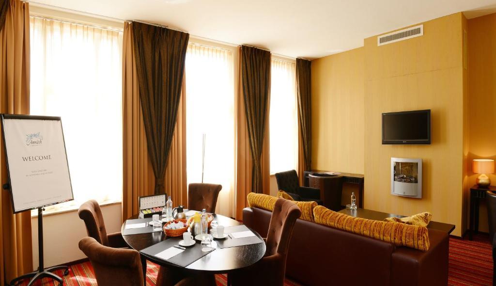 Amrâth Grand De L’empereur Hotel